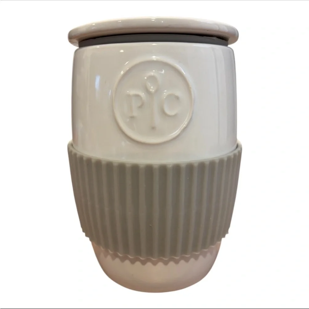 Pampered Chef Durable Ceramic Egg Cooker with Vented Lid Model #1529